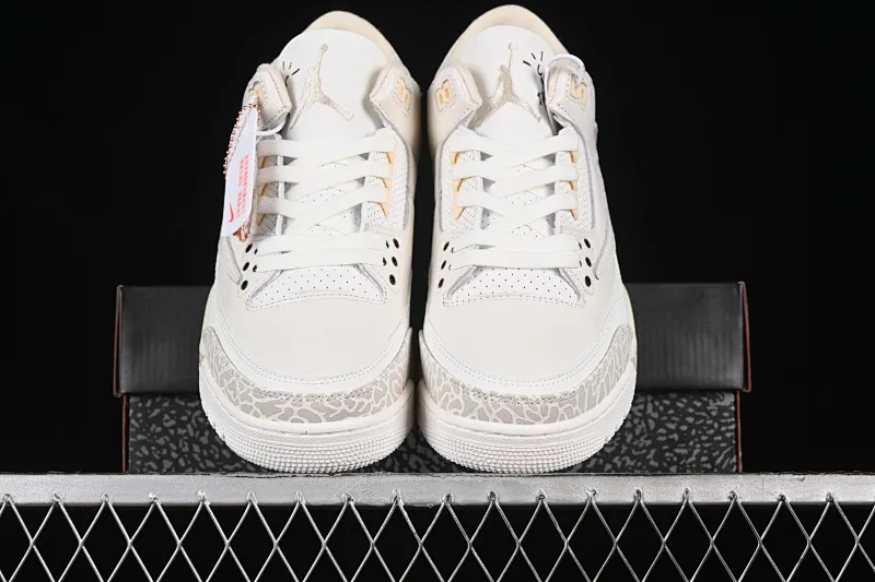 All categories Air Jordan Jordan series basketball shoes Air Jordan 3 Travis Scott x Air Jordan 3 Retro "Cactus Jack" AJ3 Joe 3 joint cream off-white barb basketball shoes 136064-668